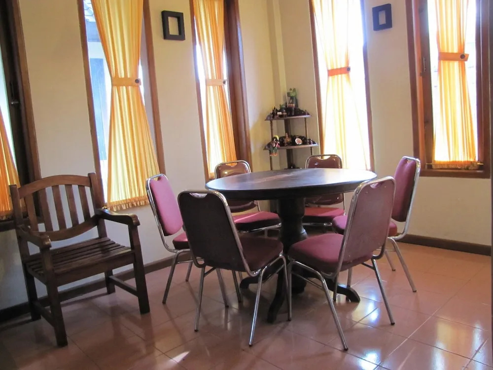 Diva House