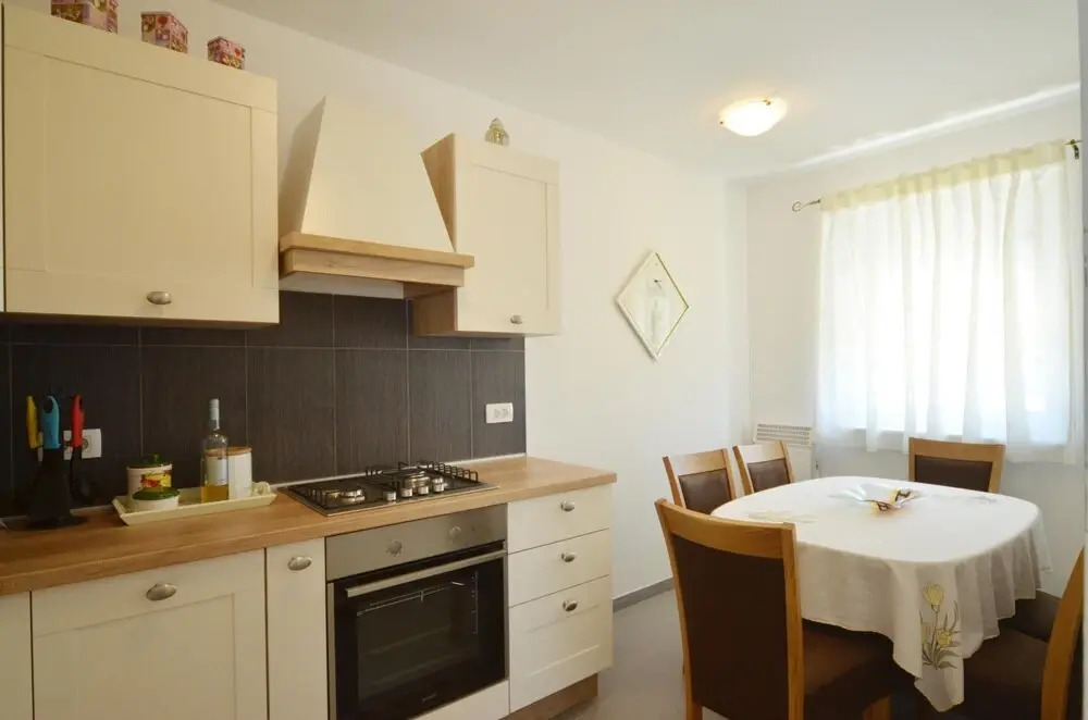 Emma in Rovinj With 1 Bedrooms and 1 Bathrooms