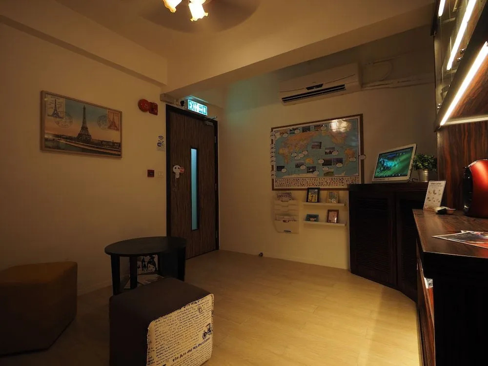 Panda's Hostel - Stylish