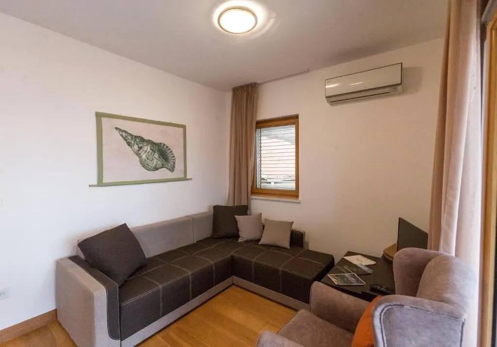 Apartment-Hotel Vila Petrovic-Becici
