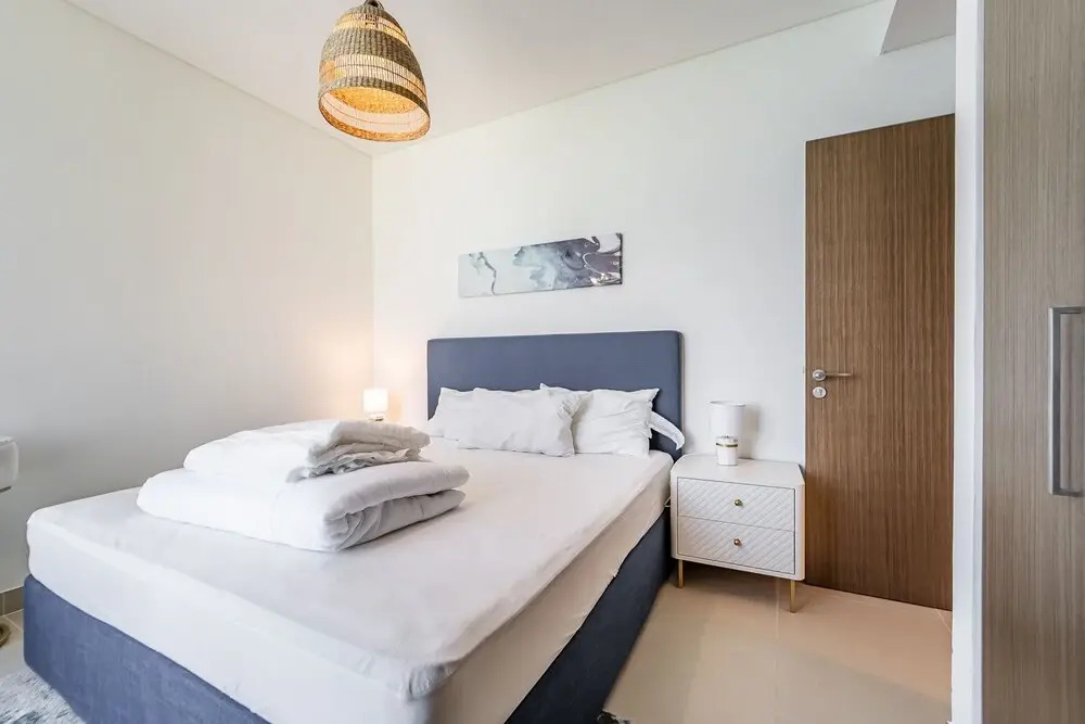 Luxury StayCation - Spacious Modern Apt Overlooking The Arabian Sea