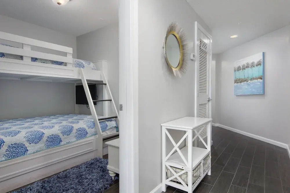 Crescent at Miramar-Gulf Front Luxury Condo-Free Beach Chairs