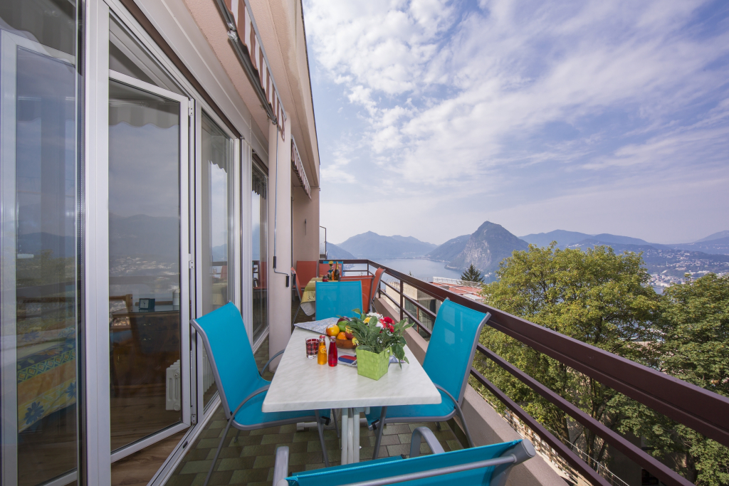 Aldesago Panoramica with shared Pool and Lugano View - Happy Rentals