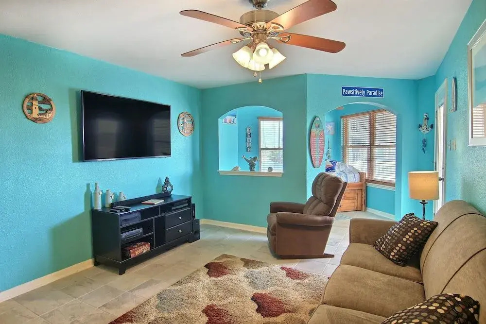 Pawsitively Perfect - 2 Br condo