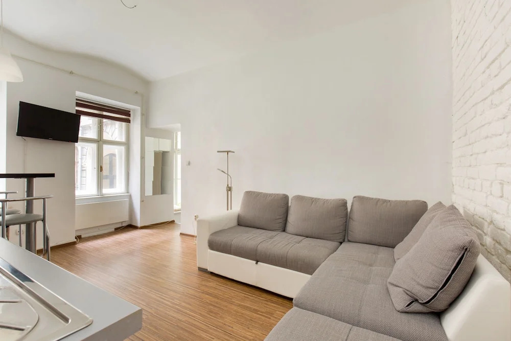 O 40 Apartment