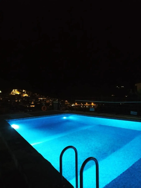 Denise Hotel