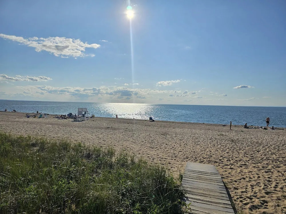 Vine & Sand--Southold NYs Newest B&B