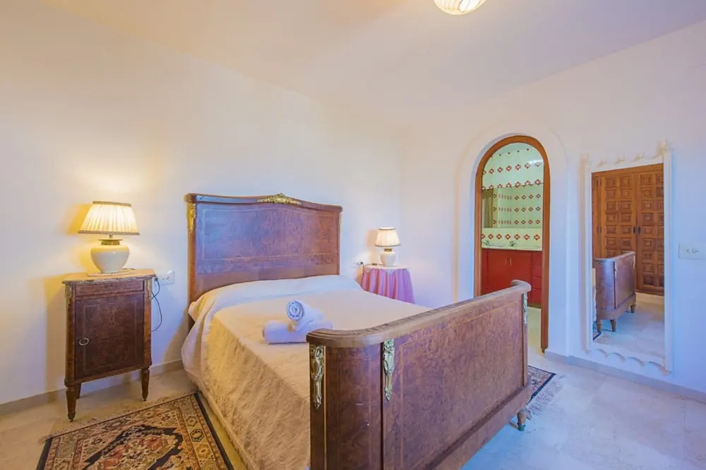 Villa - 5 Bedrooms with Pool, WiFi and Sea views - 104968