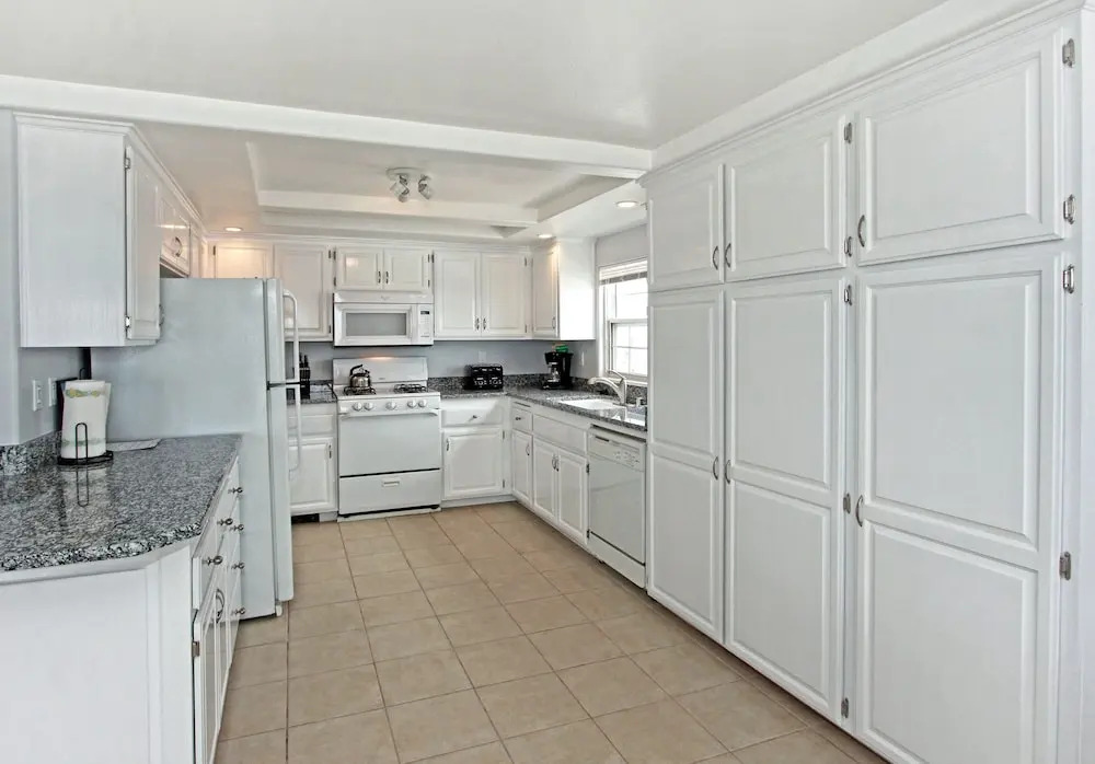 1404 W Ocean Front C 68167 by RedAwning