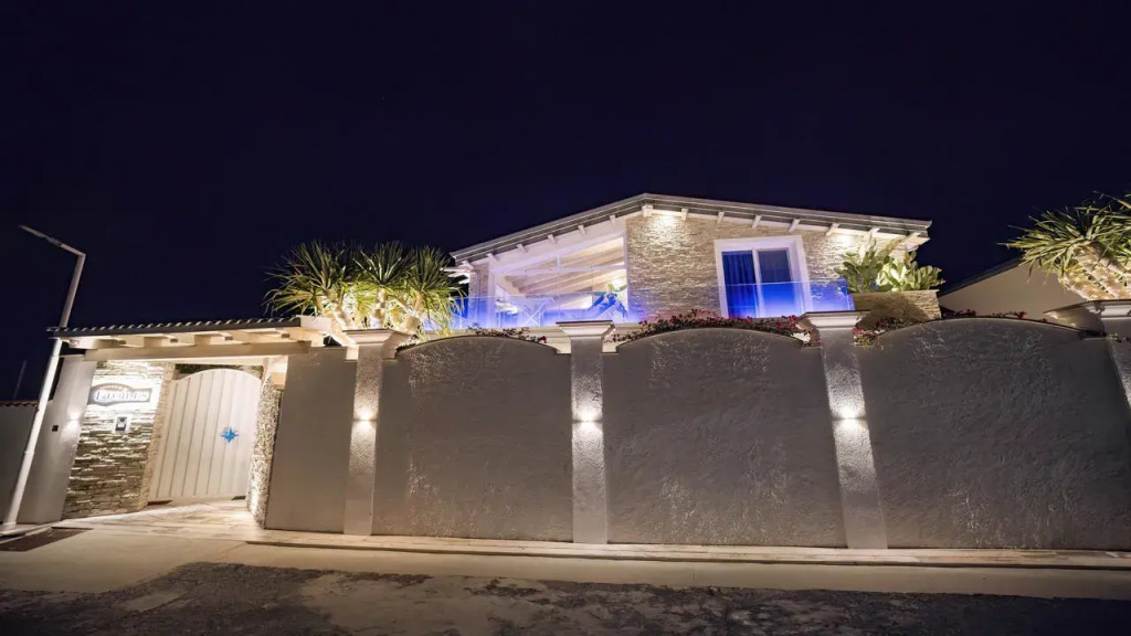 Étoiles Luxury Guest House Resort