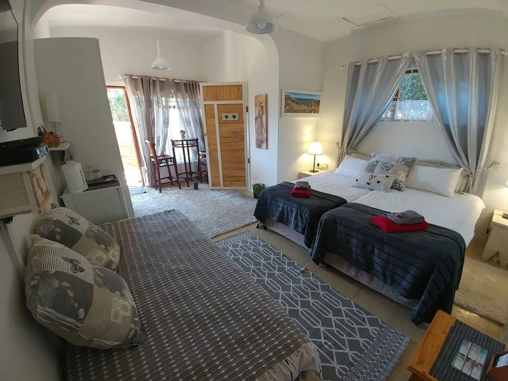 After8 B&B