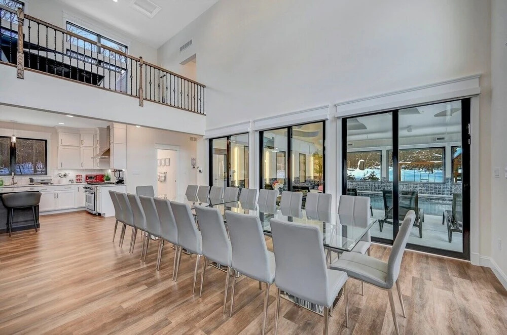 The Perfect Escape: Indoor Pool/spa, Vr & Theater 6 Bedroom Home by RedAwning