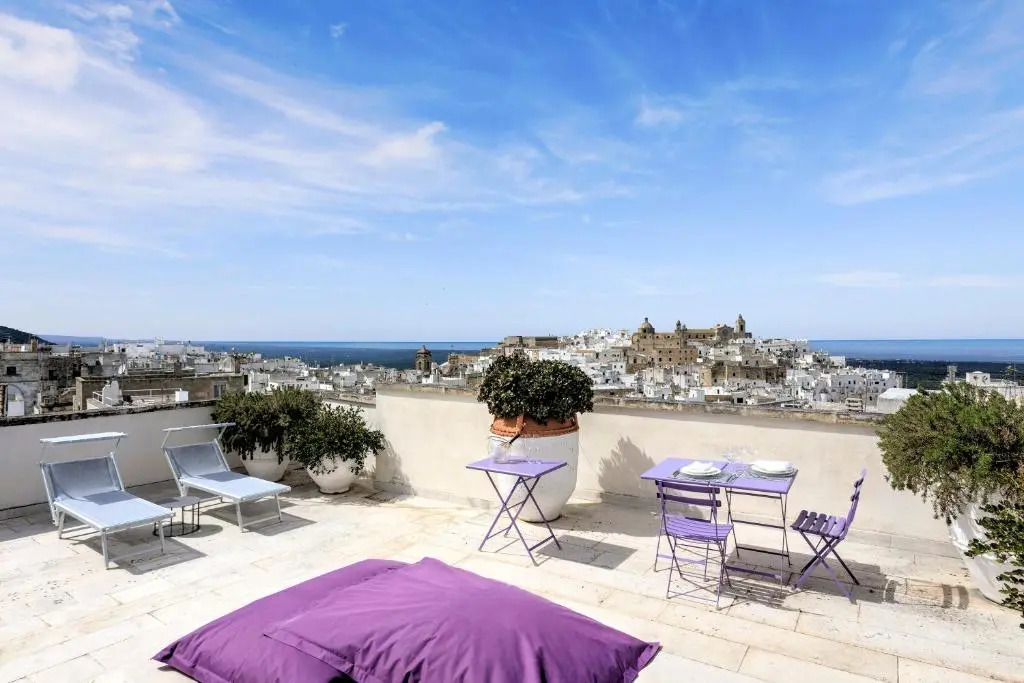 Bartago Luxury House