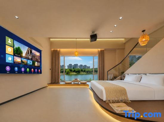 Muxi Lakeview Panorama Homestay（Zhongwei Shapotou Water Town Branch）