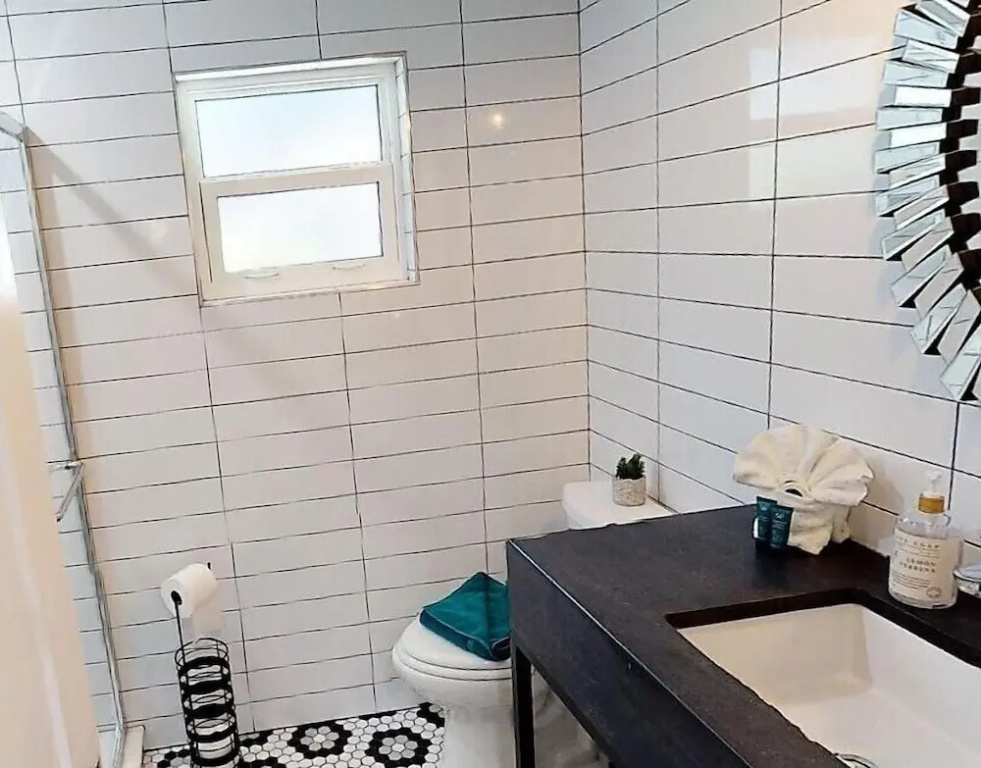 El Tropicale Vacation Rentals