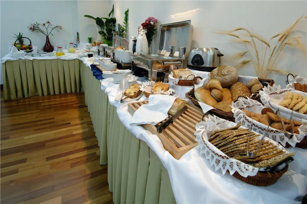 Marin Hotel
