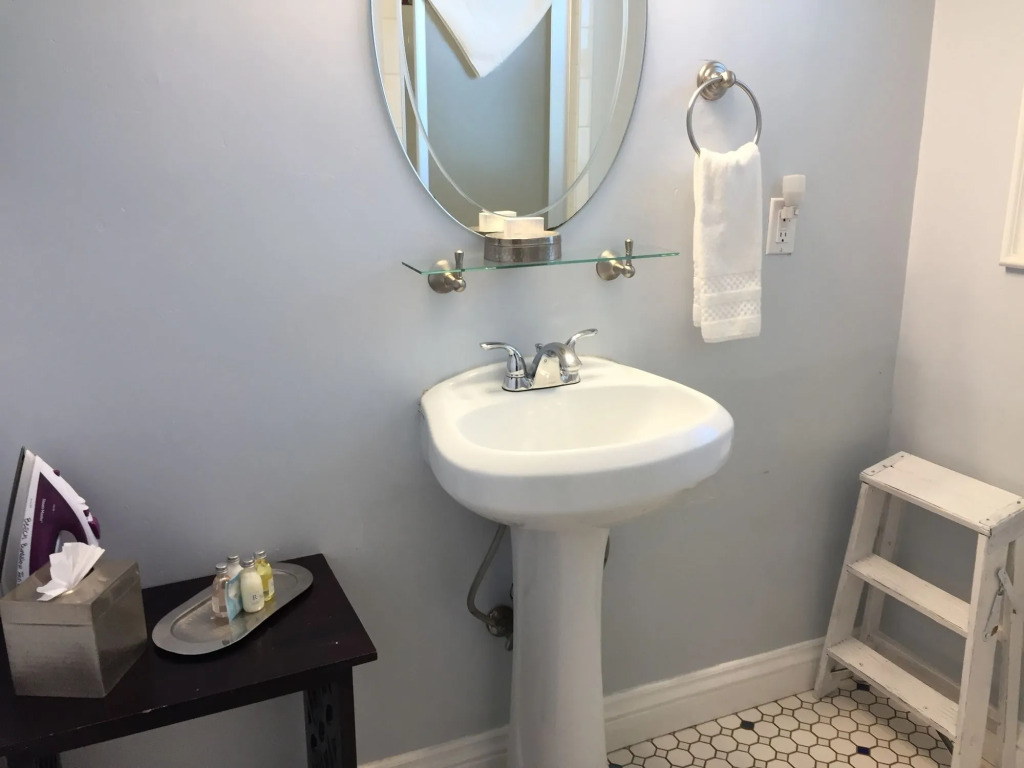 Beach Bungalow Inn and Suites