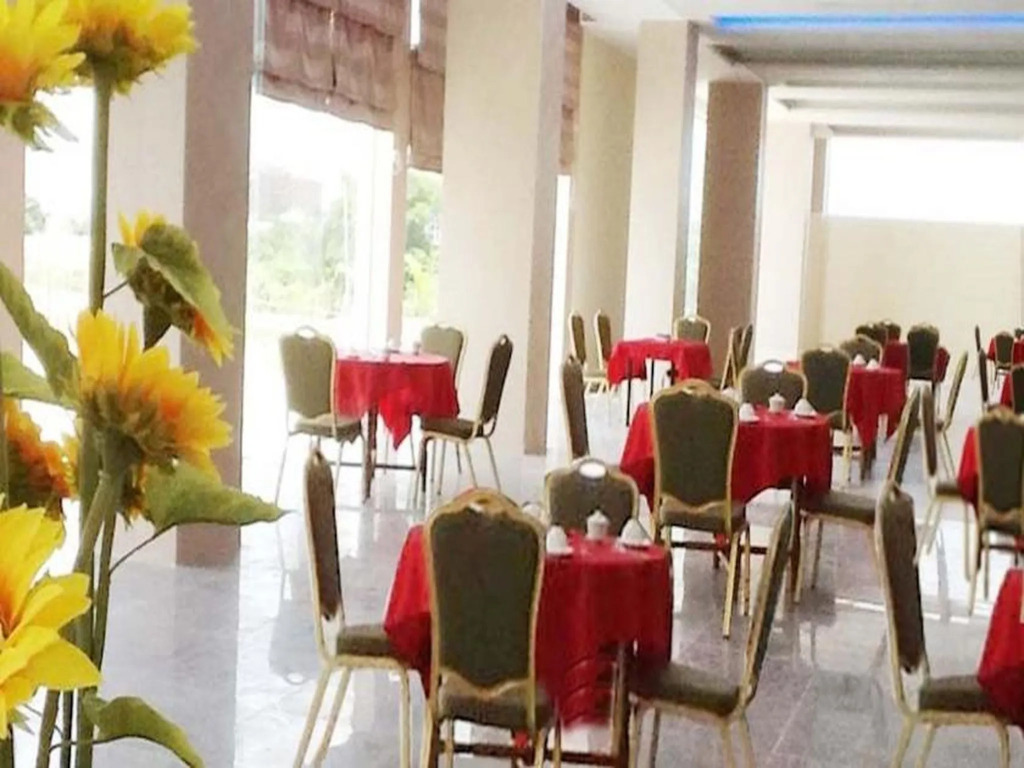 Excel Capital Hotel