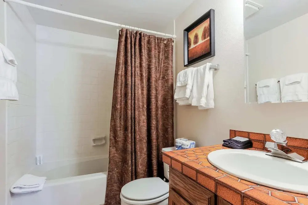 Family Fun Condo Stay for 6!