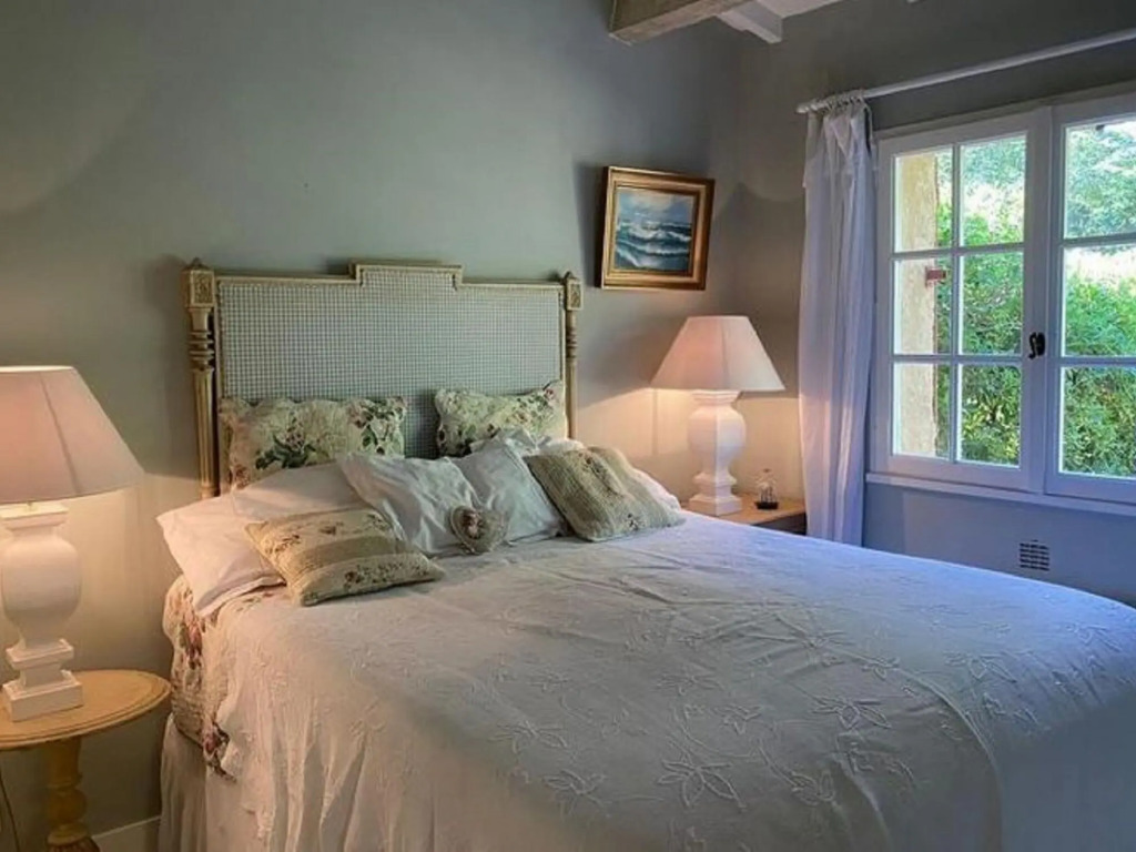 Charming Holiday Home In Plage De Gigaro With Pool