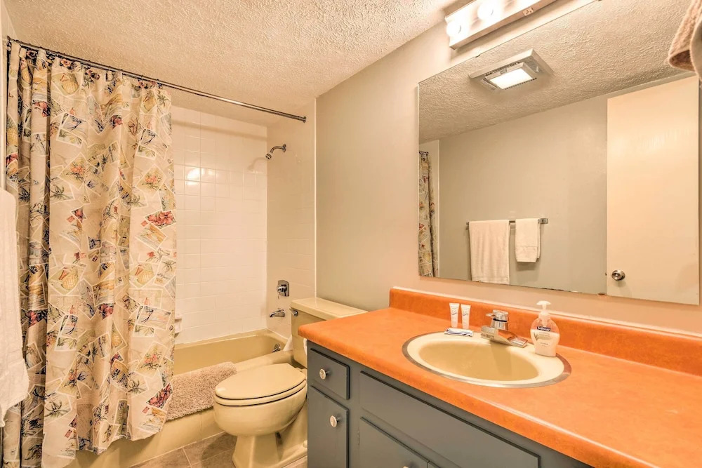Close to Hiking & Golf! Beech Mtn Retreat