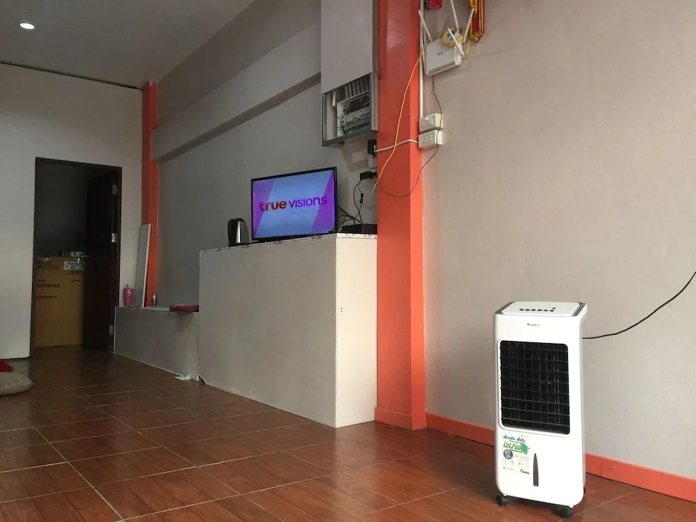 SMILE HOME GUESTHOUSE