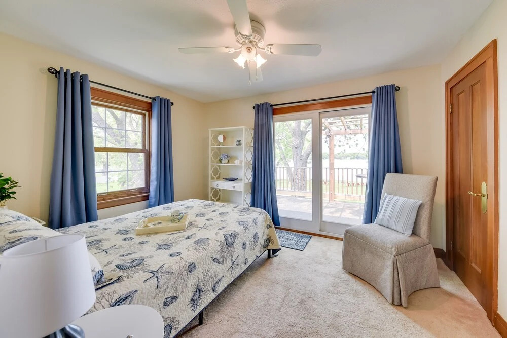 Pistakee Lake Estate w/ Boat Dock & Hot Tub!