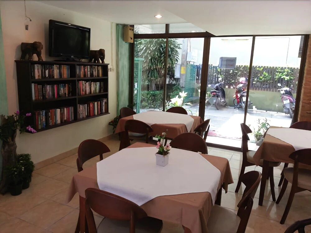 Divers Inn