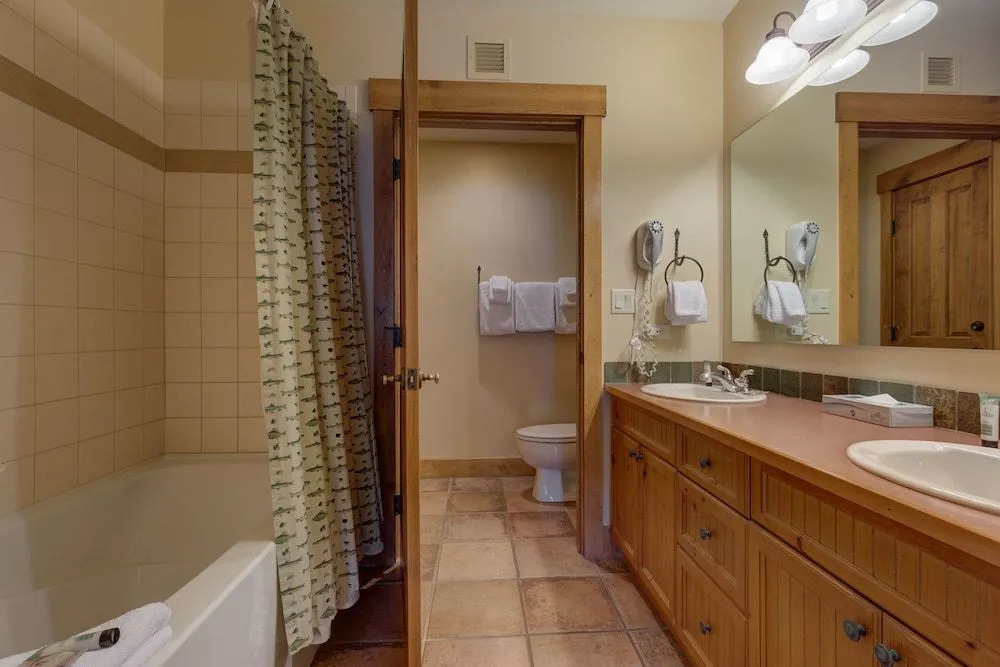 Springs #8811 - 2 Br Condo