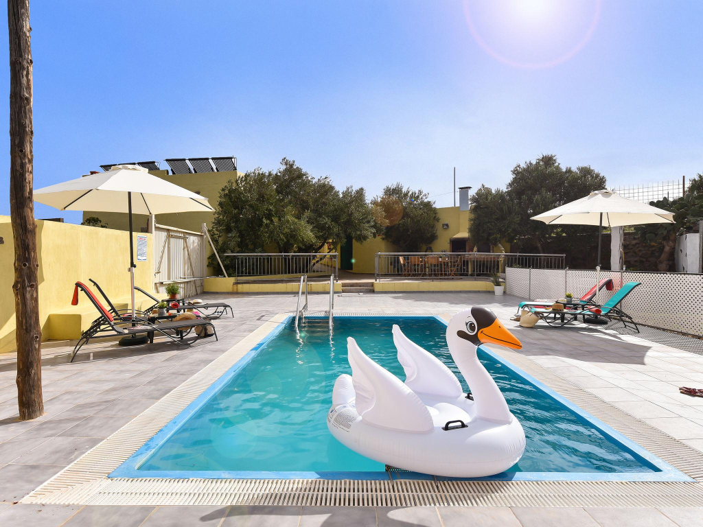 Luxurious Villa in Las Palmas With Swimming Pool