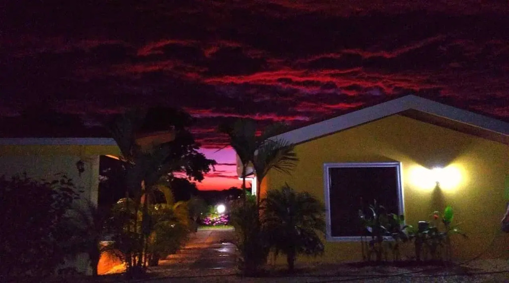 Lake Gardens Arenal Villas