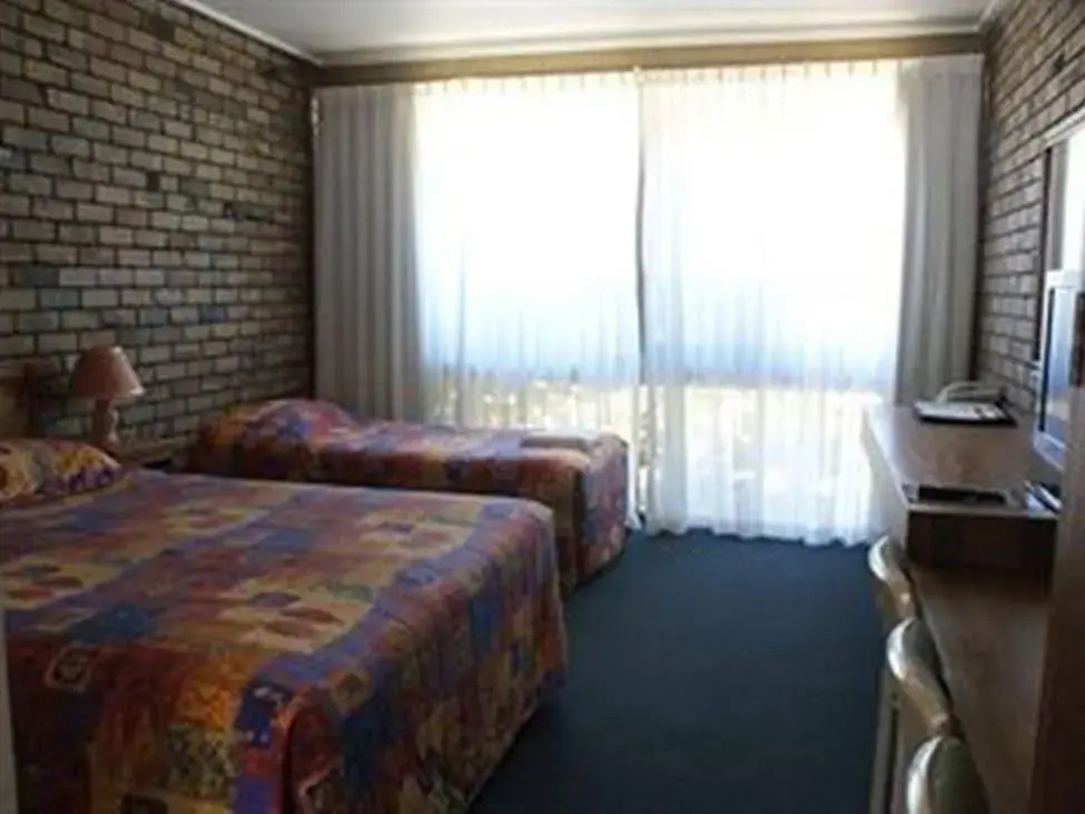 Homestead Motor Inn & Apartments