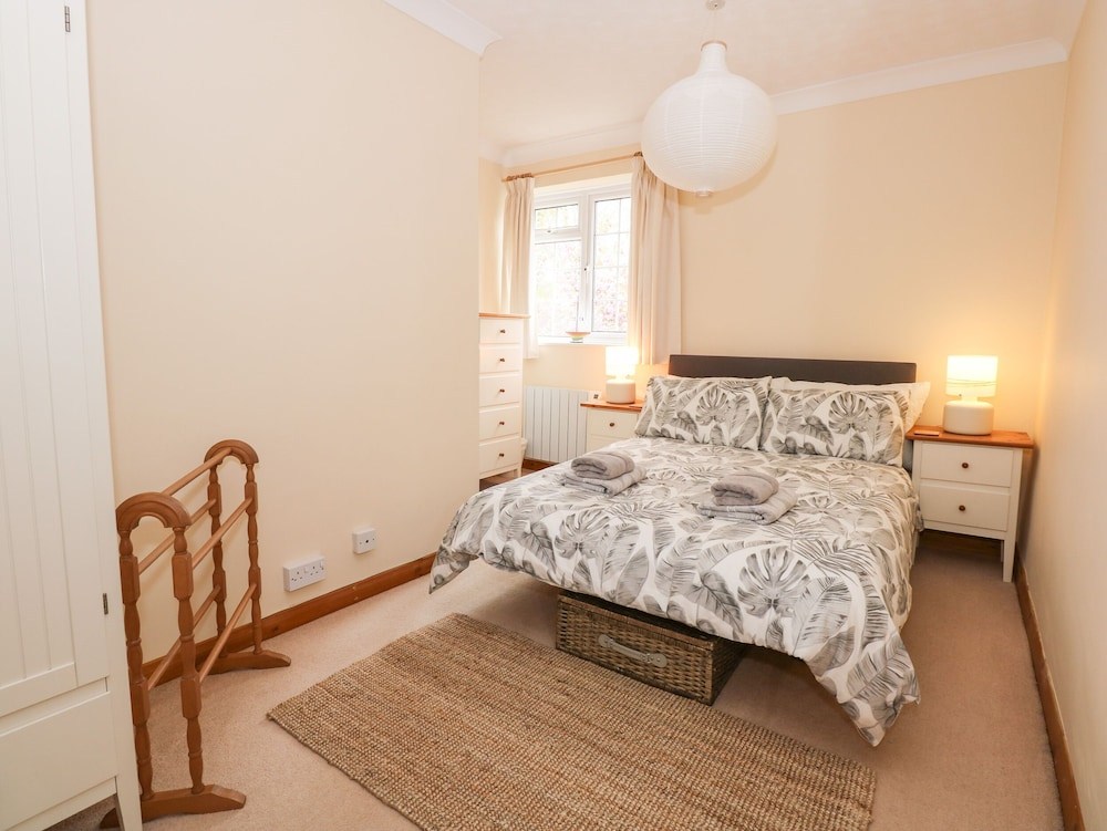 16 Norfolk Heights