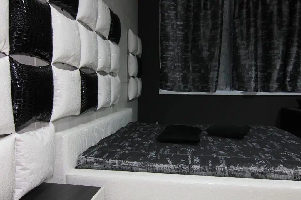 Bedroom Place Guest Rooms
