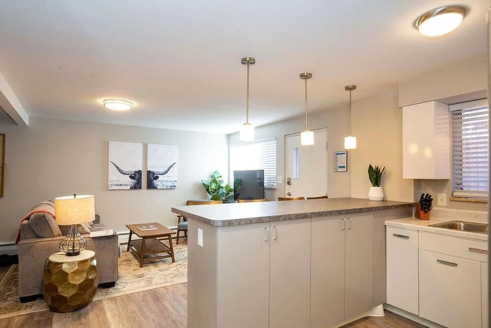 Hip & Urban Condo near the heart of Old Town