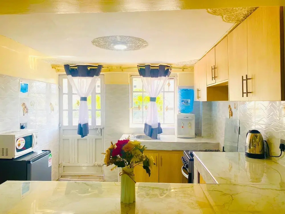 Lux Suites Naivasha Business Apartments