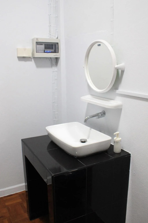 Sook Hostel - Adults Only