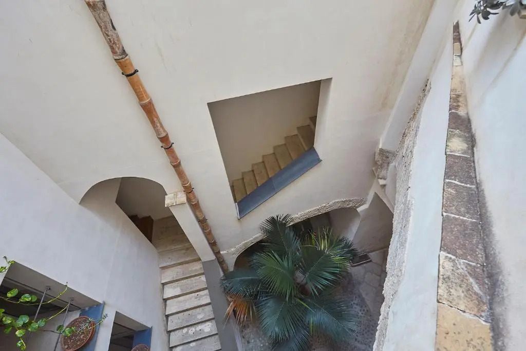 "Guttuso tribute suite" experience apartment