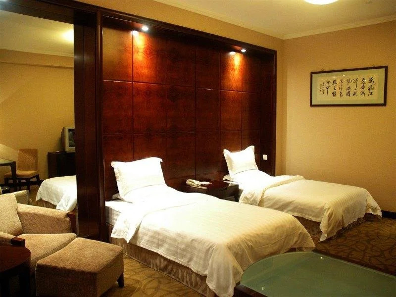 Beijing Luhong Hotel