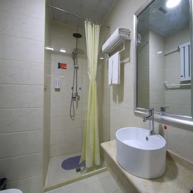 Starway Hotel Zhangye Runquan Lake
