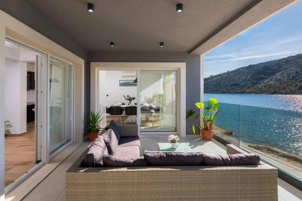 Beachfront Luxury Villa