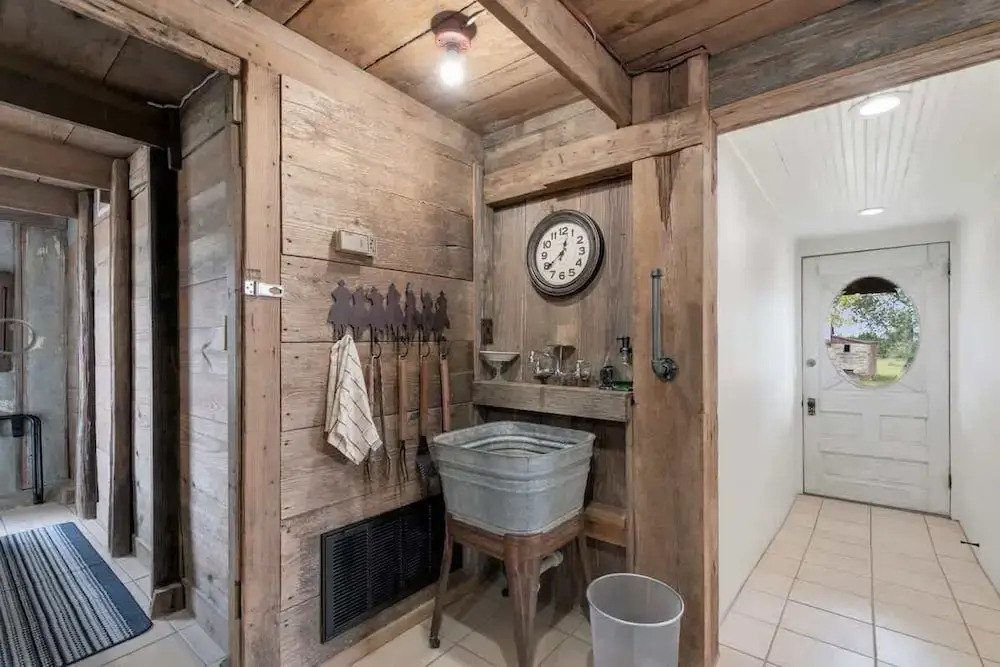 Gorgeous Barn Cabin 10min From Main St!