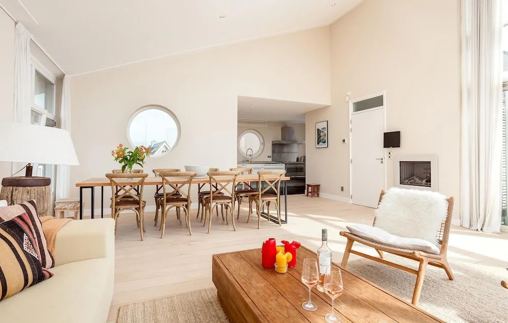 Villa By The Sea