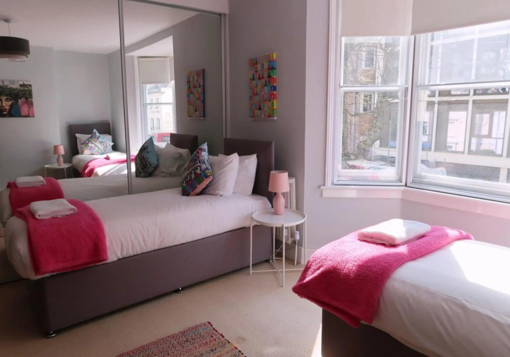The Townhouse By My Getaways Free Parking