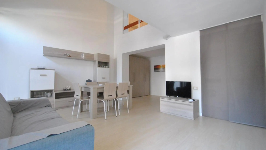 C.I.R. N. 049017LTN0011 - In vacation residence -30 mt from the sea, apartment on 2 levels, for 5 pe-FREZZINI La Perla