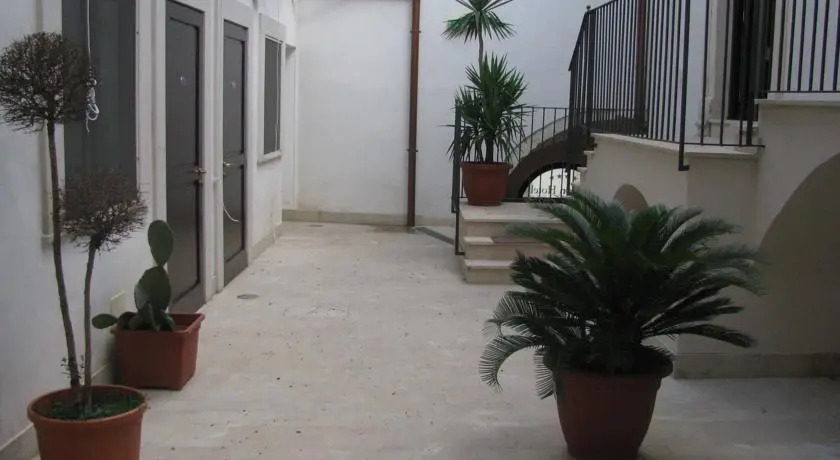 Hyblon Hotel