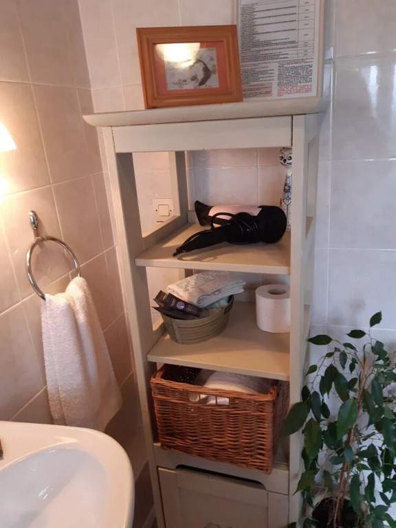 2 Bedroom Stunning Home In Roisel