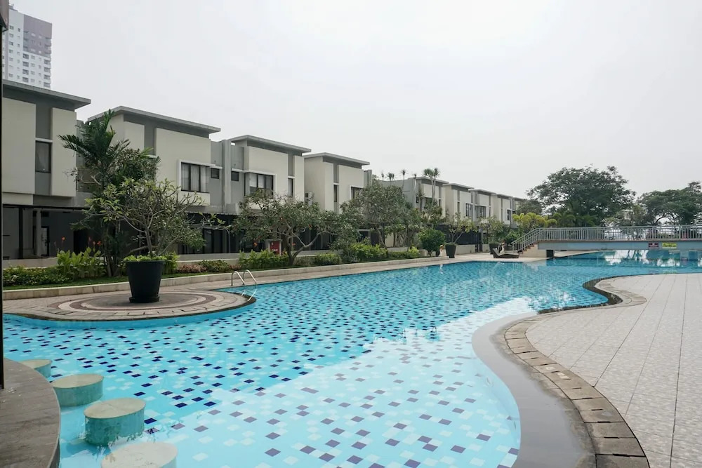 The Convenient 2br Apartment at Jakarta Residence