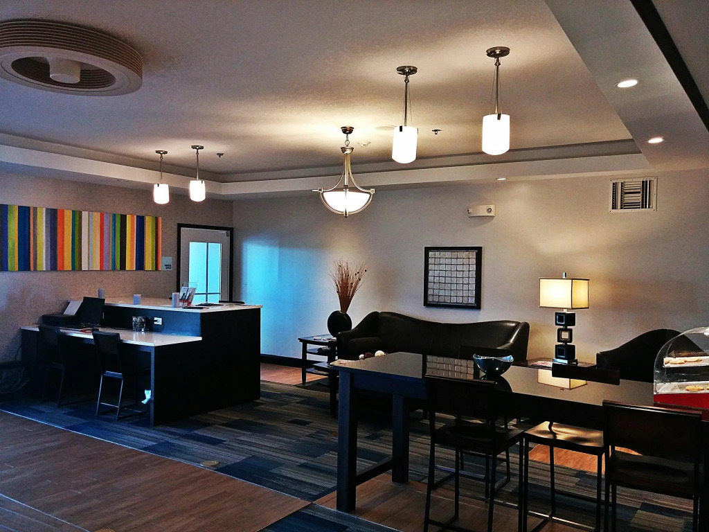 Comfort Inn & Suites Miami - Route 66