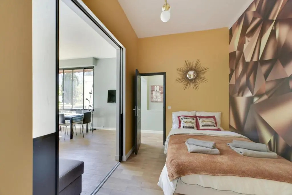 114-Suite Deby